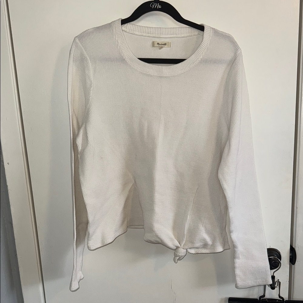 White Long Sleeve tied Knit Top